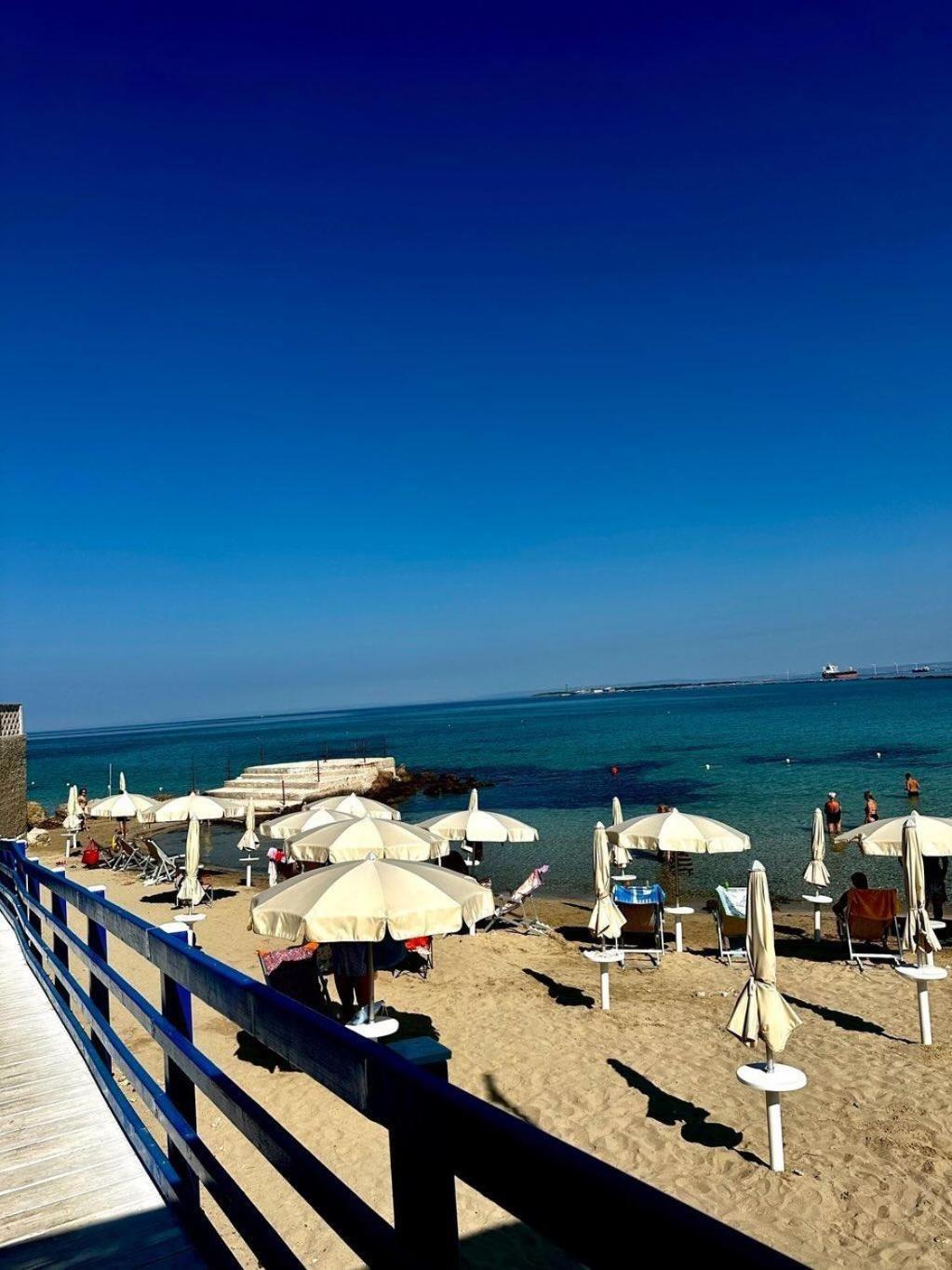 Villa Old Fisherman'S Taranto Exteriör bild